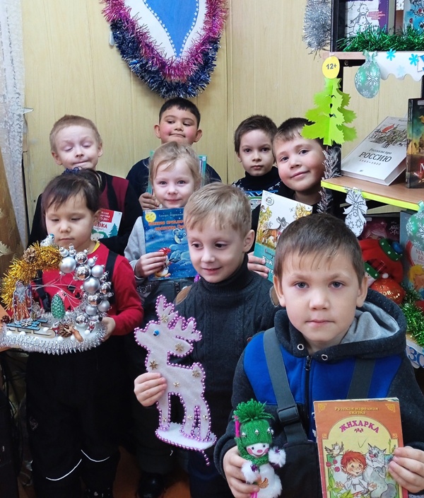 1poiд Гляден. Литературная палатка Встреча со сказкой