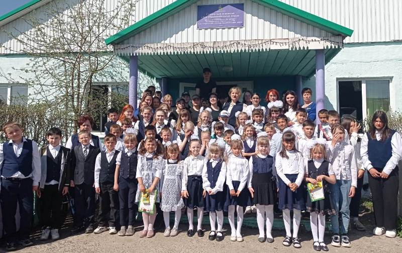 333SAITВыпускники Гляденской школы