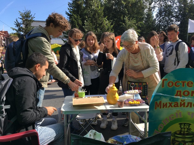Михайлова