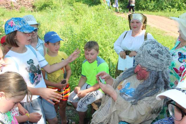 Холмогорское там на сказочных